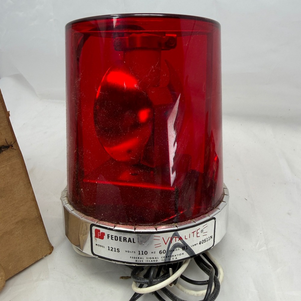 Federal Signal Vitalite 121S Rotating Beacon Red Emergency Light 110V Vintage